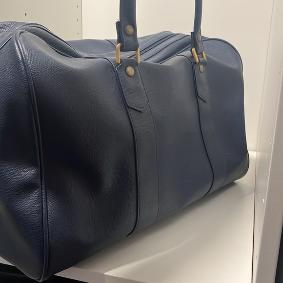 Burberrys duffle bag! - Picture 4 of 9